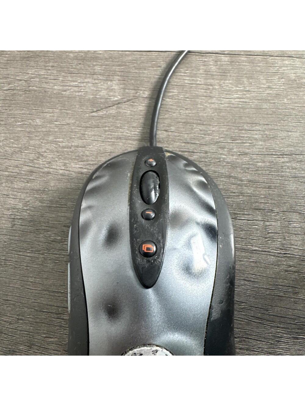 Logitech MX518 Wired Optical Gaming Mouse M/N M-BS81A P/N - Picture 2 of 5